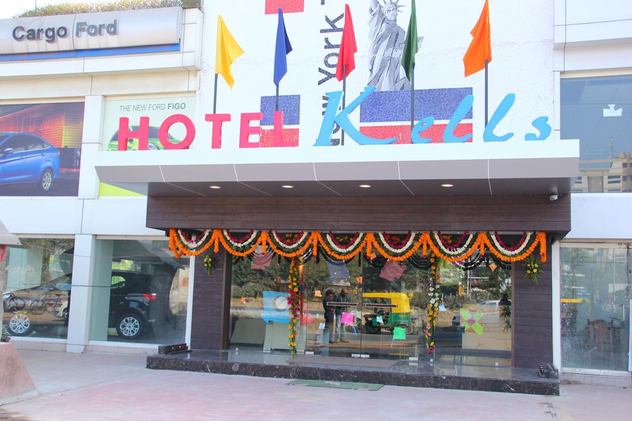 Oyo 1183 Hotel Kells Ahmedabad Eksteriør bilde