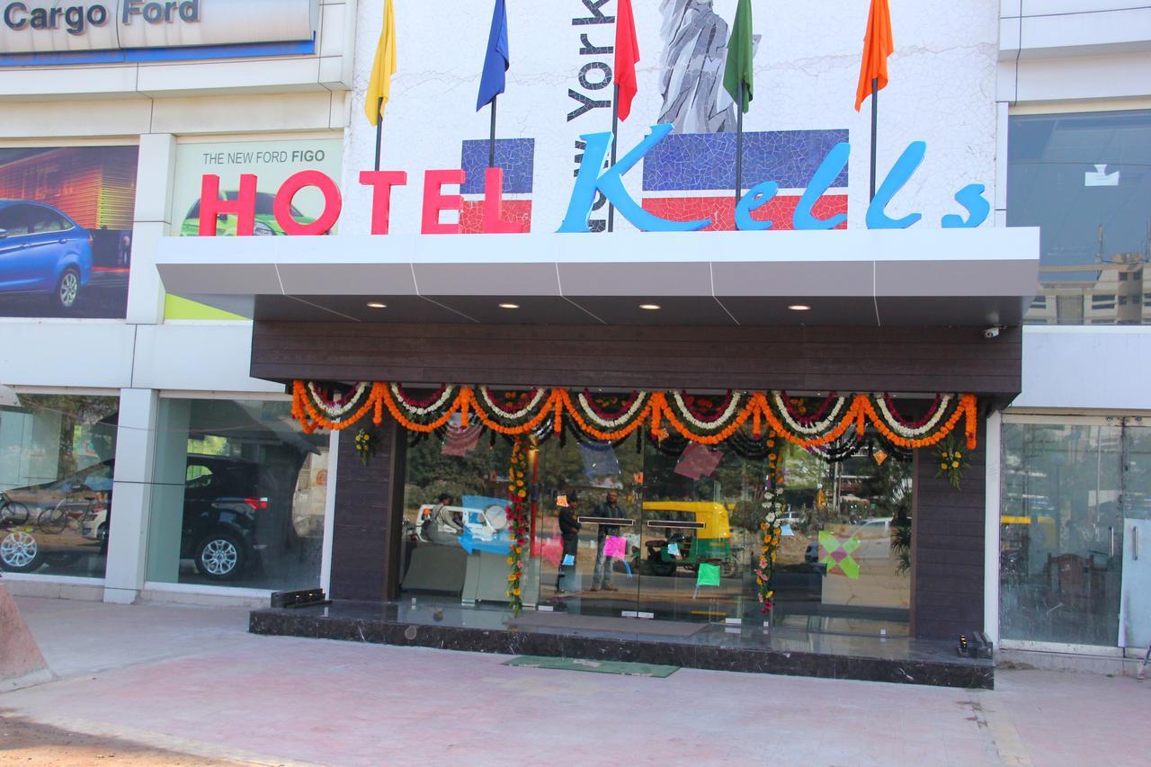 Oyo 1183 Hotel Kells Ahmedabad Eksteriør bilde